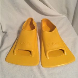 Finis Zoomers Gold Flippers Swim Fins